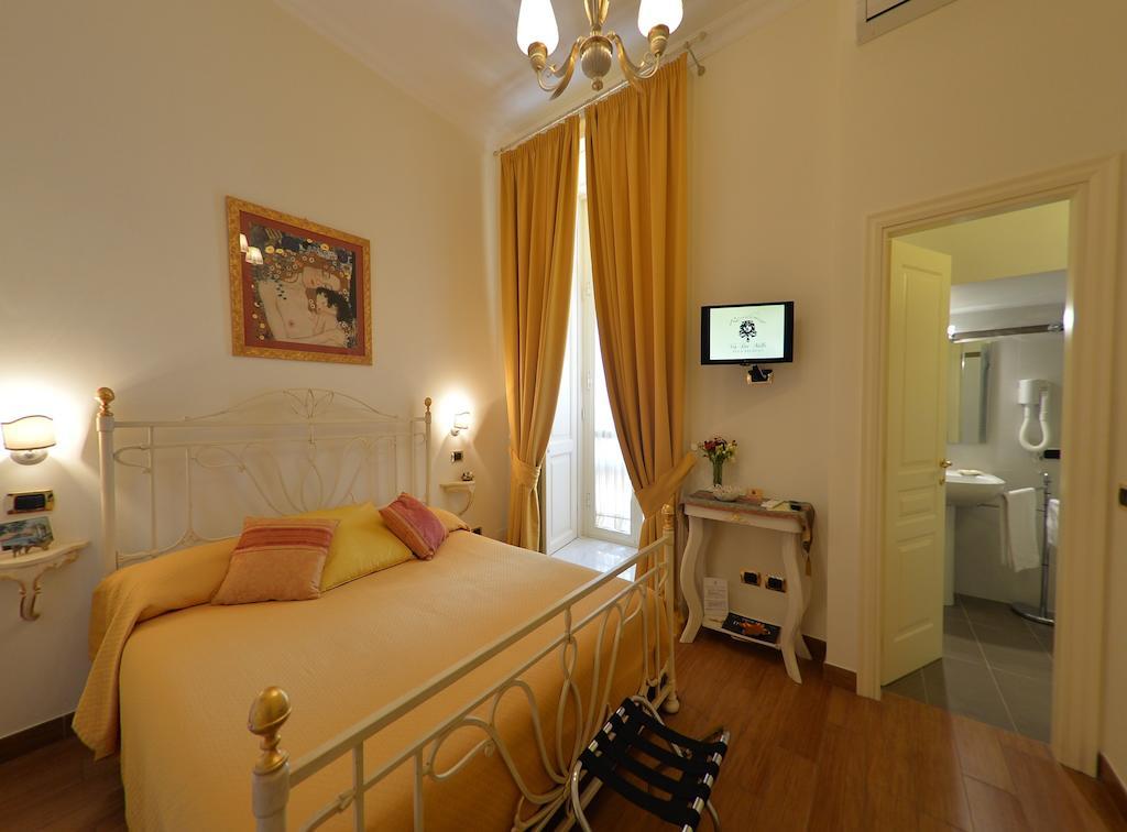 B&B Residenza Via Dei Mille Napoli Rom bilde