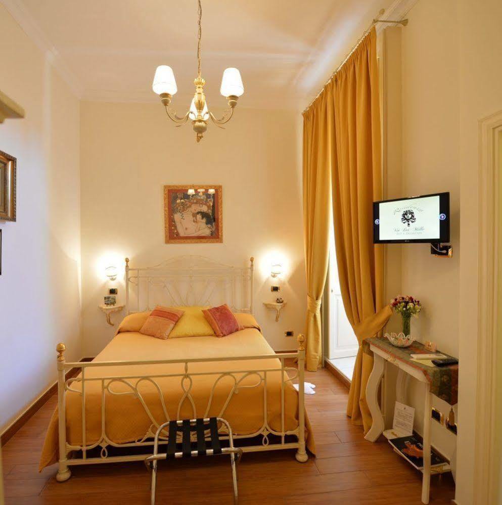 B&B Residenza Via Dei Mille Napoli Eksteriør bilde